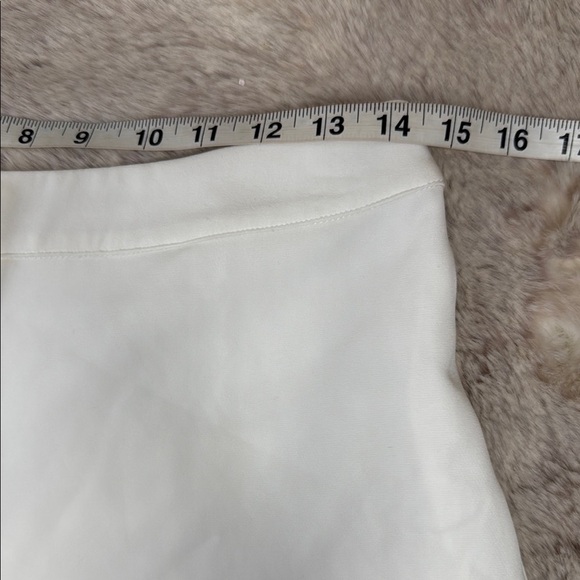 TCEC | DARLING Ric Rac Trim Shorts, Size M - Picture 2 of 10